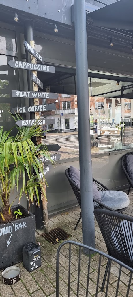 barkaffe-9.jpeg