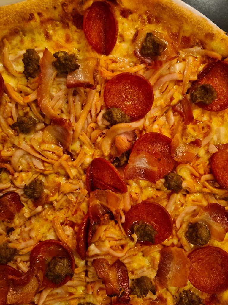 the-towns-cafe-and-pizzeria-12.jpeg