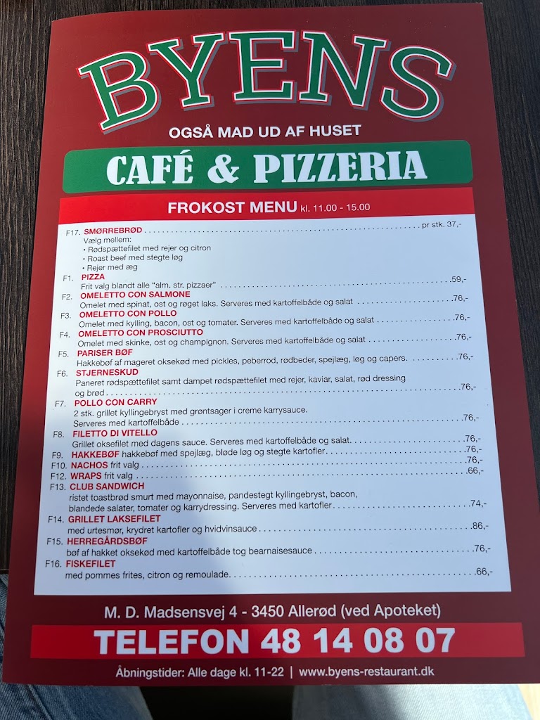 the-towns-cafe-and-pizzeria-17.jpeg