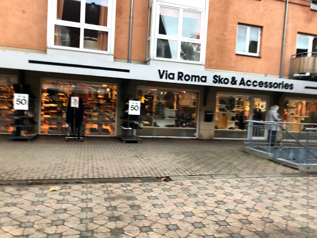 via-roma-shoes-accessories-11.jpeg