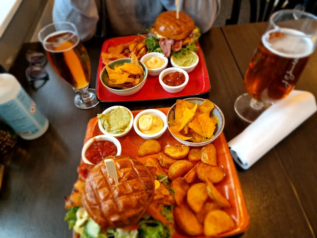 lisestuen-cafe-burgerbar-8.jpeg