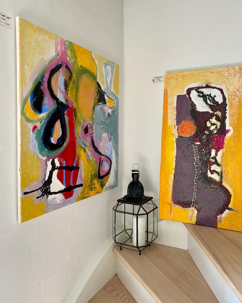 atelier-tina-hee-artist-1.jpeg