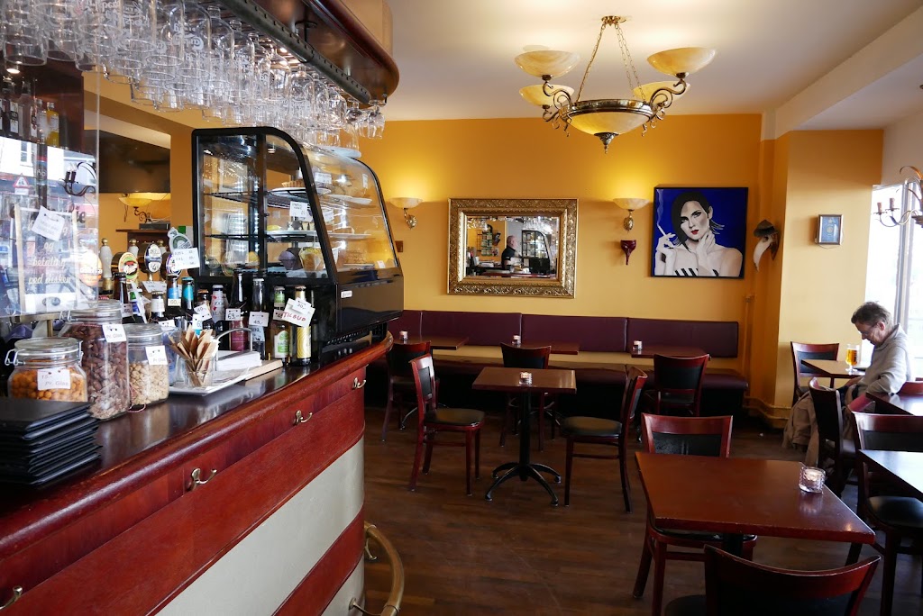cafe-amalie-3.jpeg