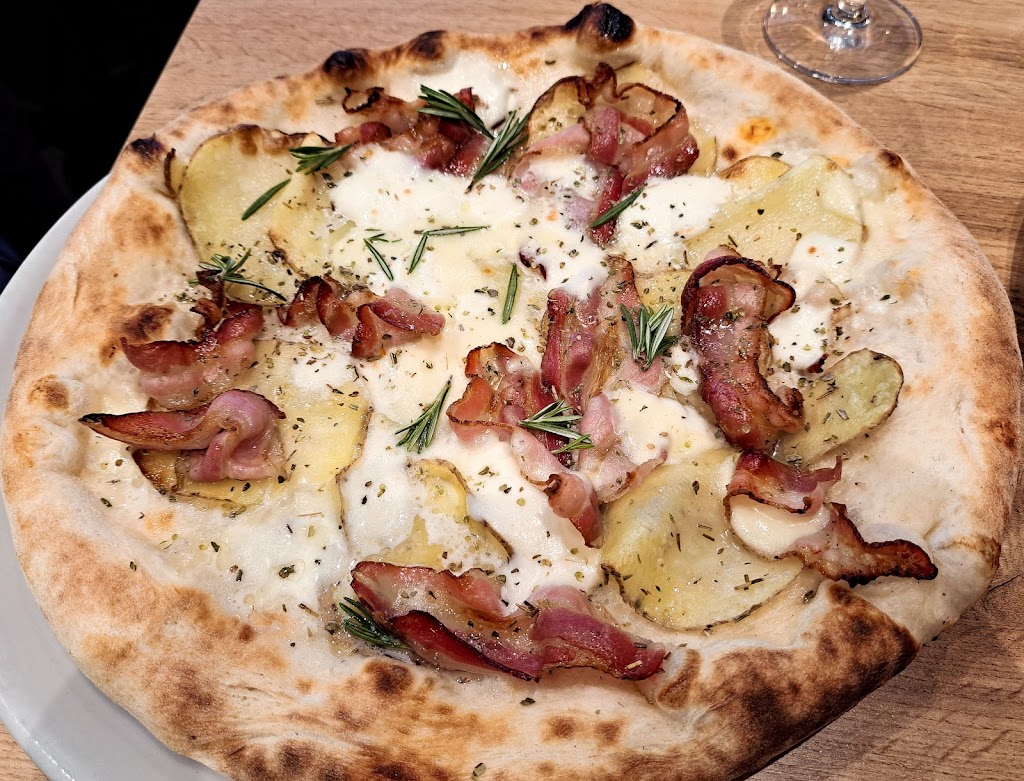 da-basso-salumeria-med-servering-1.jpeg