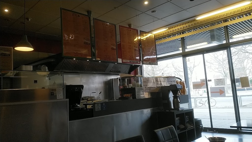 jernbane-pizza-durum-kebab-house-3.jpeg