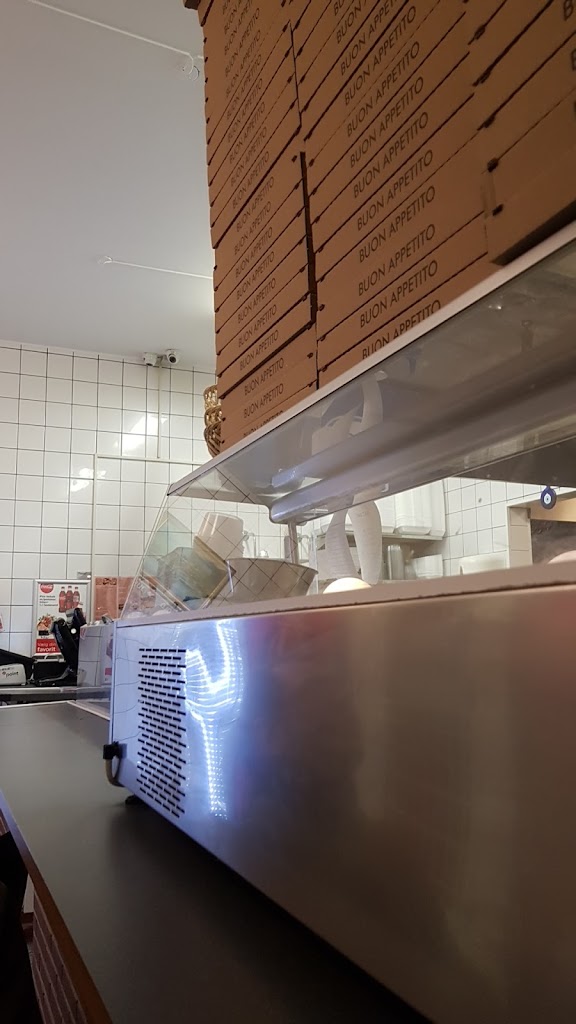 saras-pizzaria-burgerhouse-13.jpeg