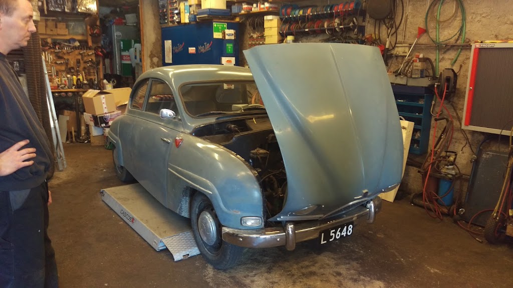 auto-anders-authorized-saab-workshop-4.jpeg