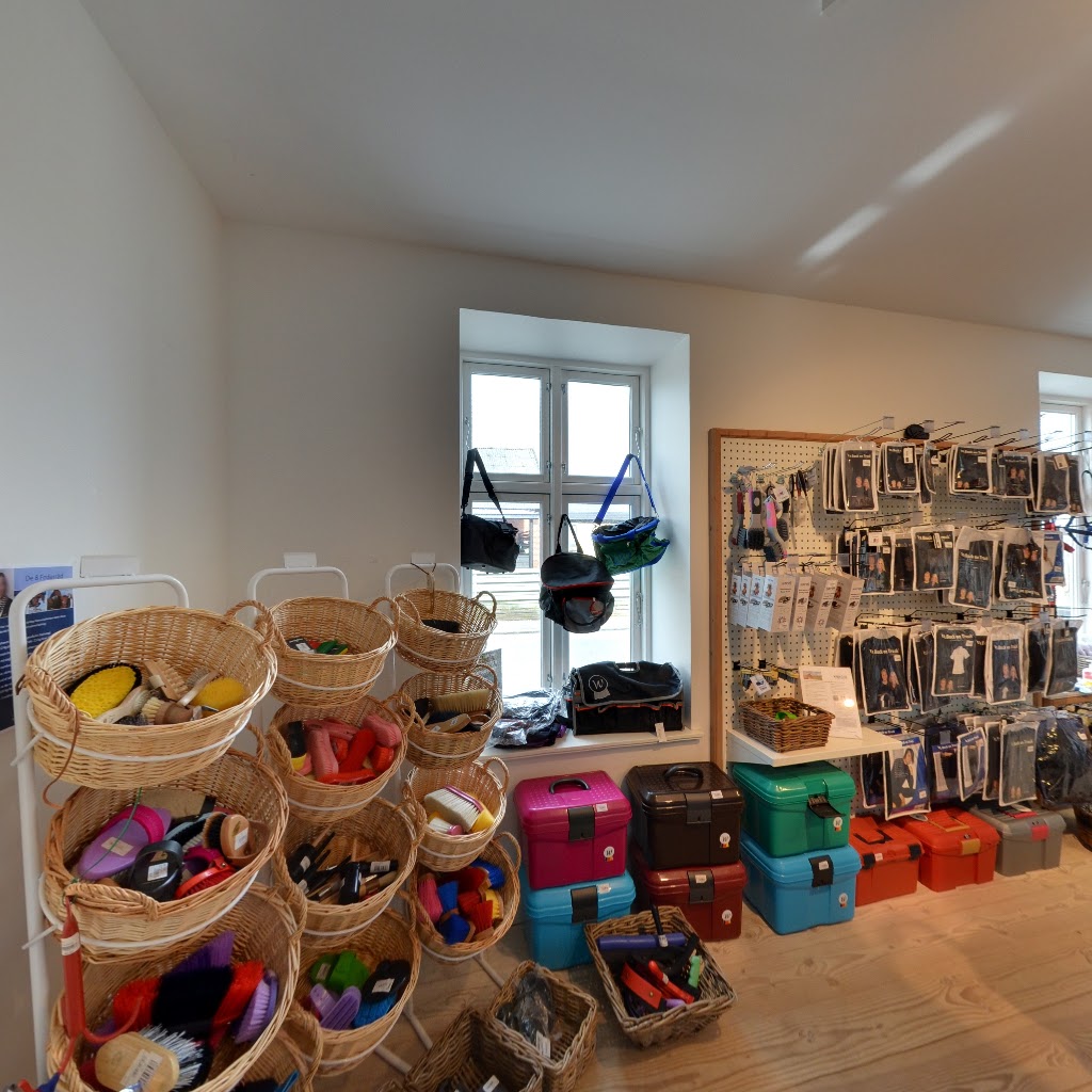 brogaarden-butik-lynge-3.jpeg