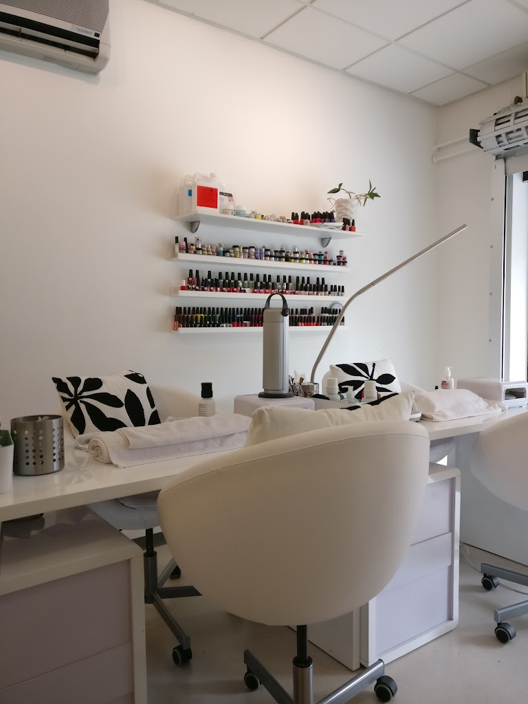 skin-care-and-beauty-salon-hq-nails-beauty-1.jpeg