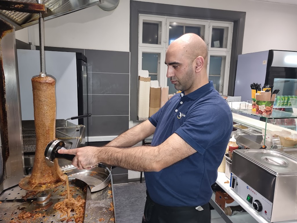 stations-kebab-niva-13.jpeg