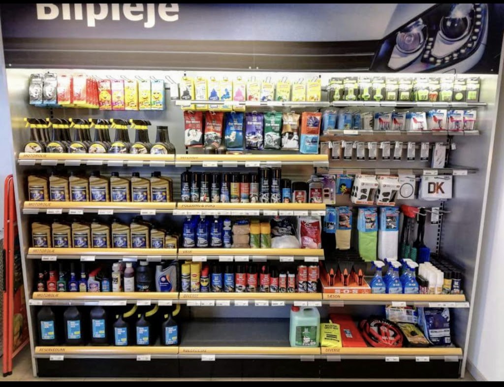 larsens-stop-n-shop-10.jpeg