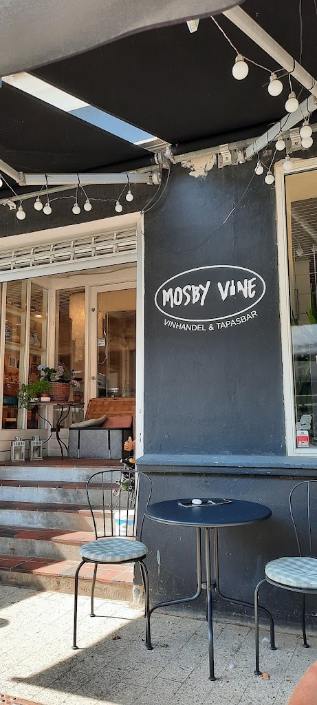 mosby-wines-1.jpeg