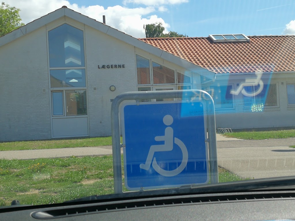 laegerne-i-gl-olstykke-i-s-0.jpeg