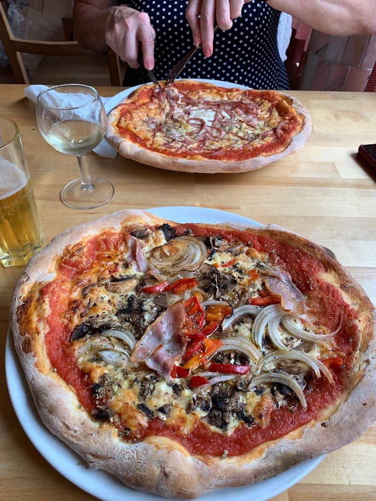 bella-capri-restaurant-pizzaria-2.jpeg