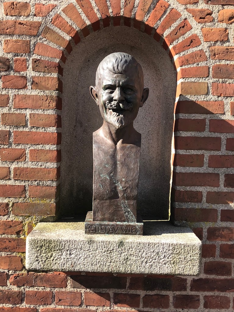 buste-af-gustav-wied-0.jpeg