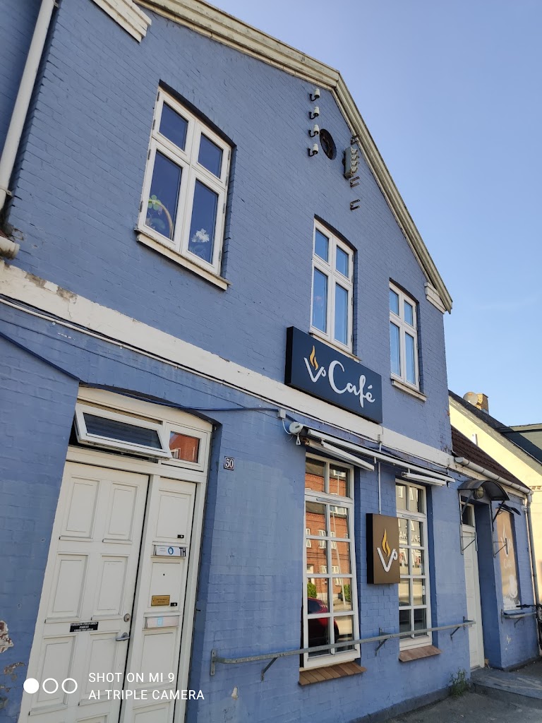 cafe-v-2.jpeg