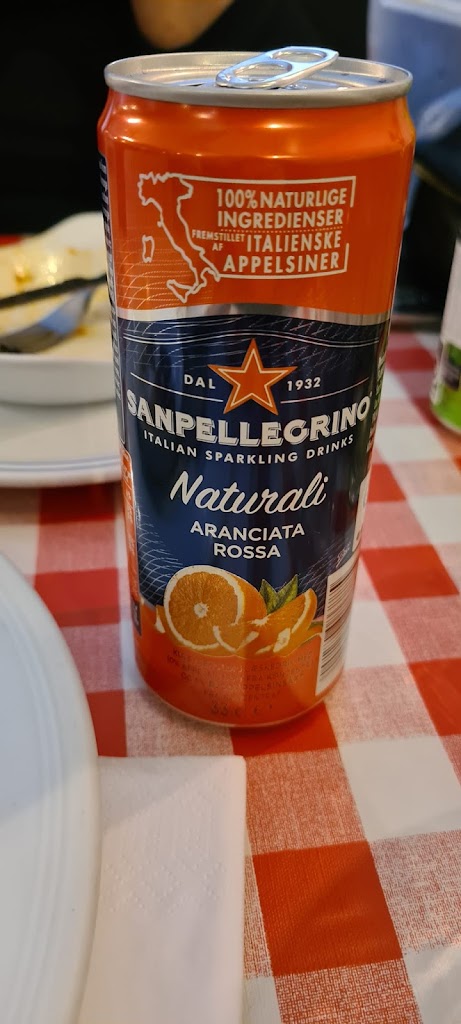 carnevale-italiensk-pizzeria-restaurant-and-italian-deli-15.jpeg