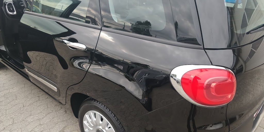 exclusive-car-care-center-4.jpeg