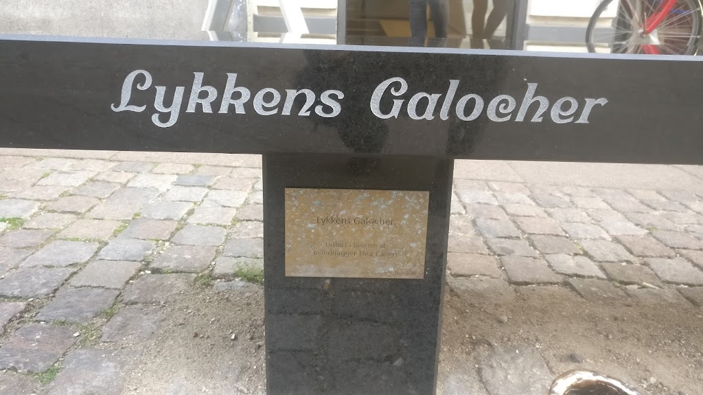 lykkens-galocher-h-c-andersen-0.jpeg