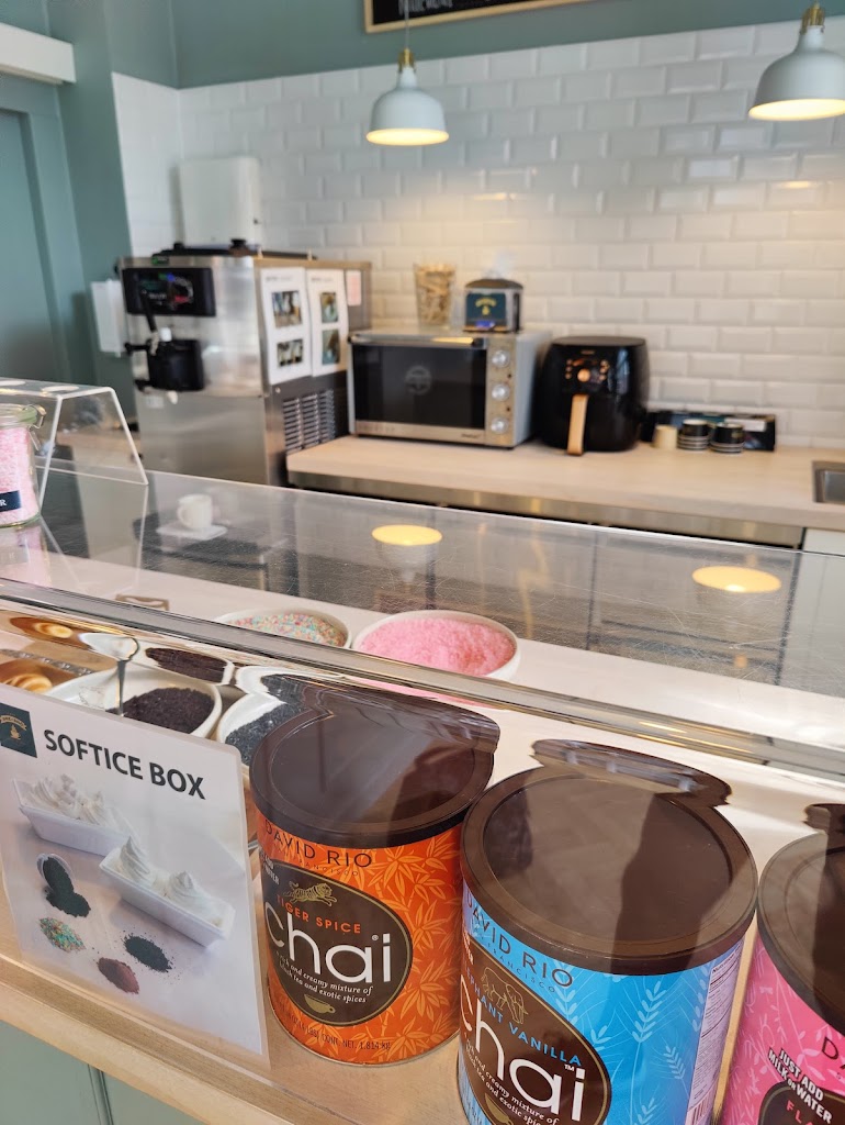 cafe-sne-sno-8.jpeg