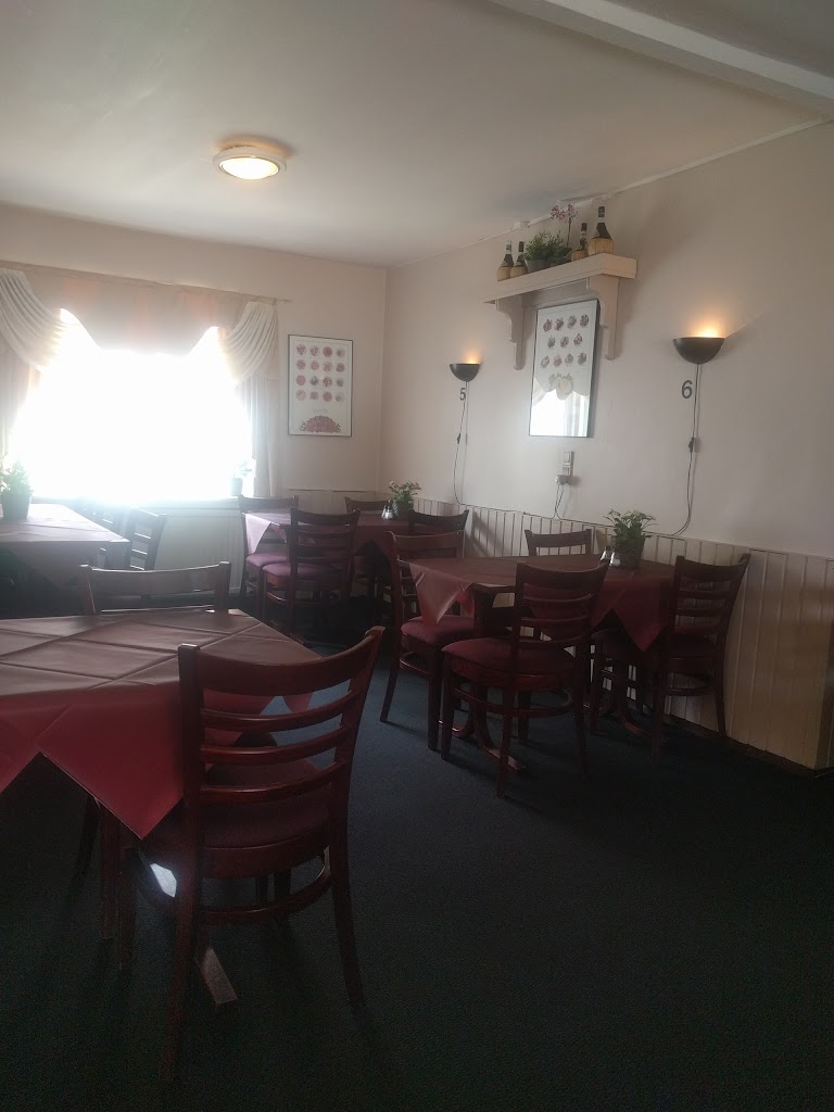 kings-cafe-pizziria-18.jpeg