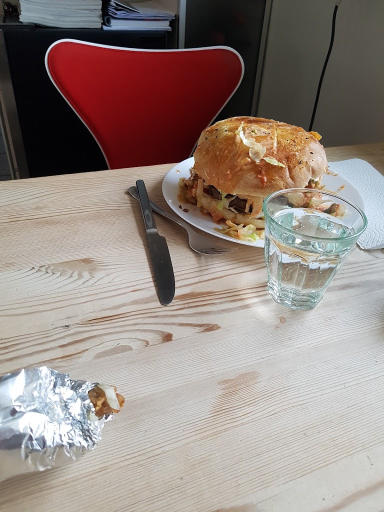 kings-cafe-pizziria-7.jpeg
