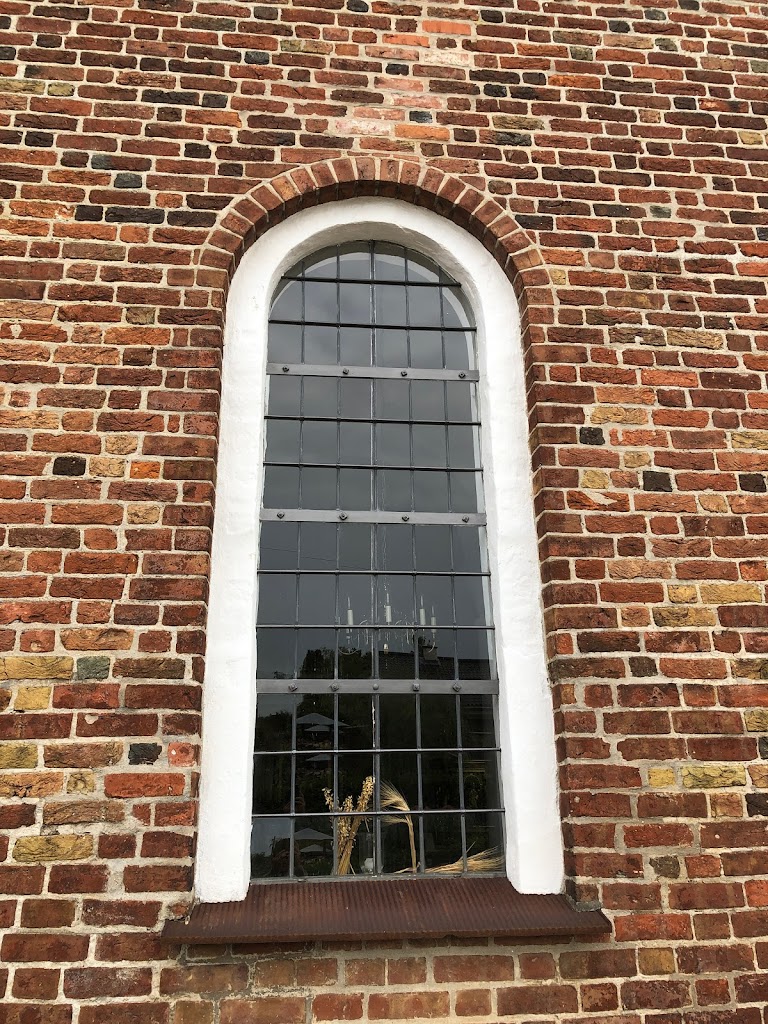 uvelse-kirke-12.jpeg