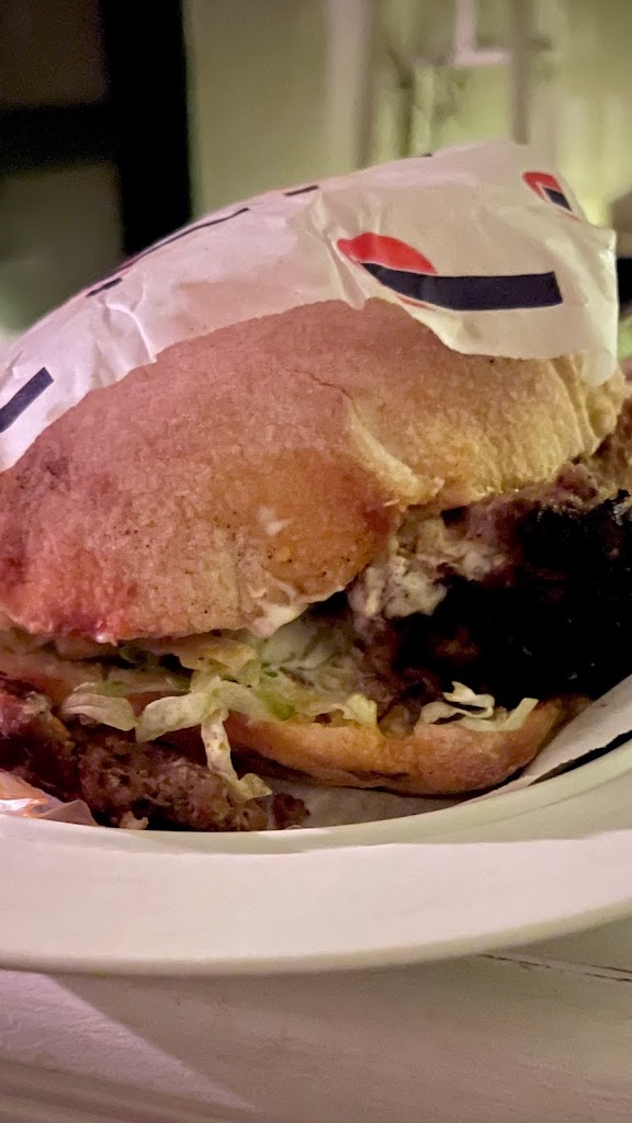 pizzeria-burgerhouse-13.jpeg