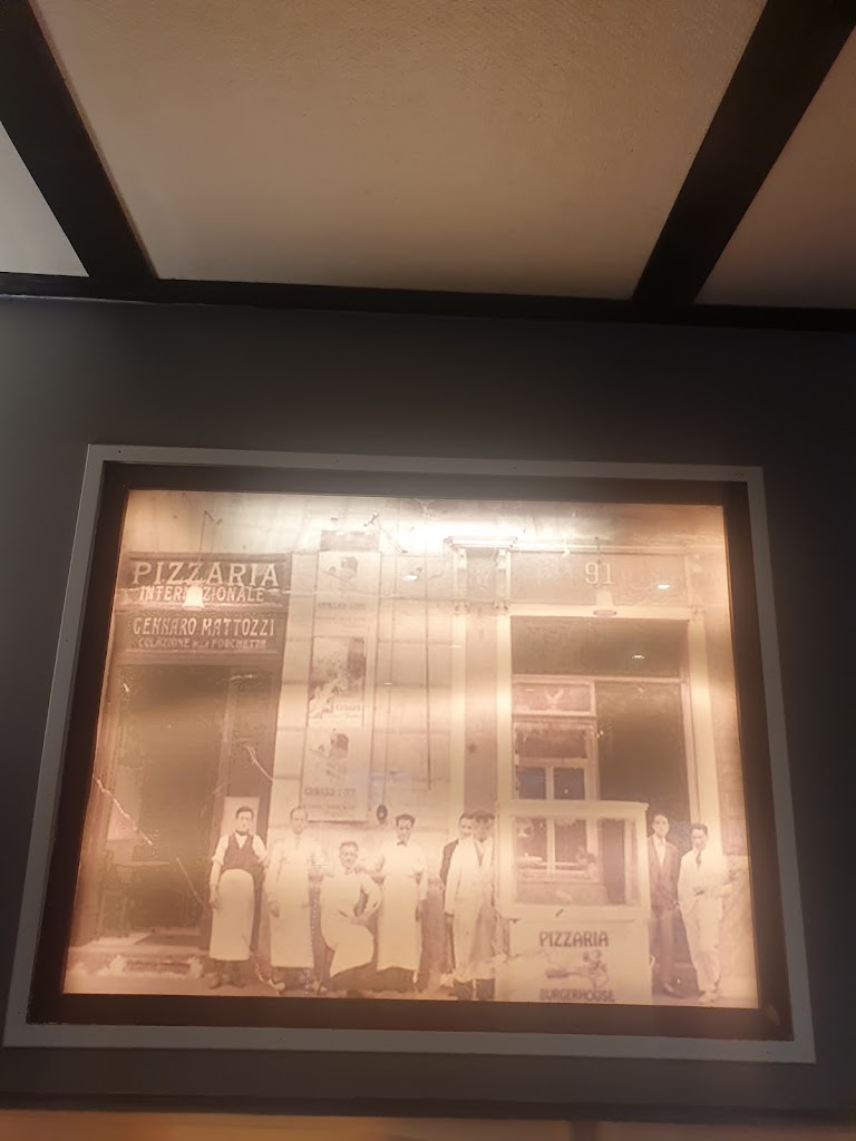 pizzeria-burgerhouse-5.jpeg