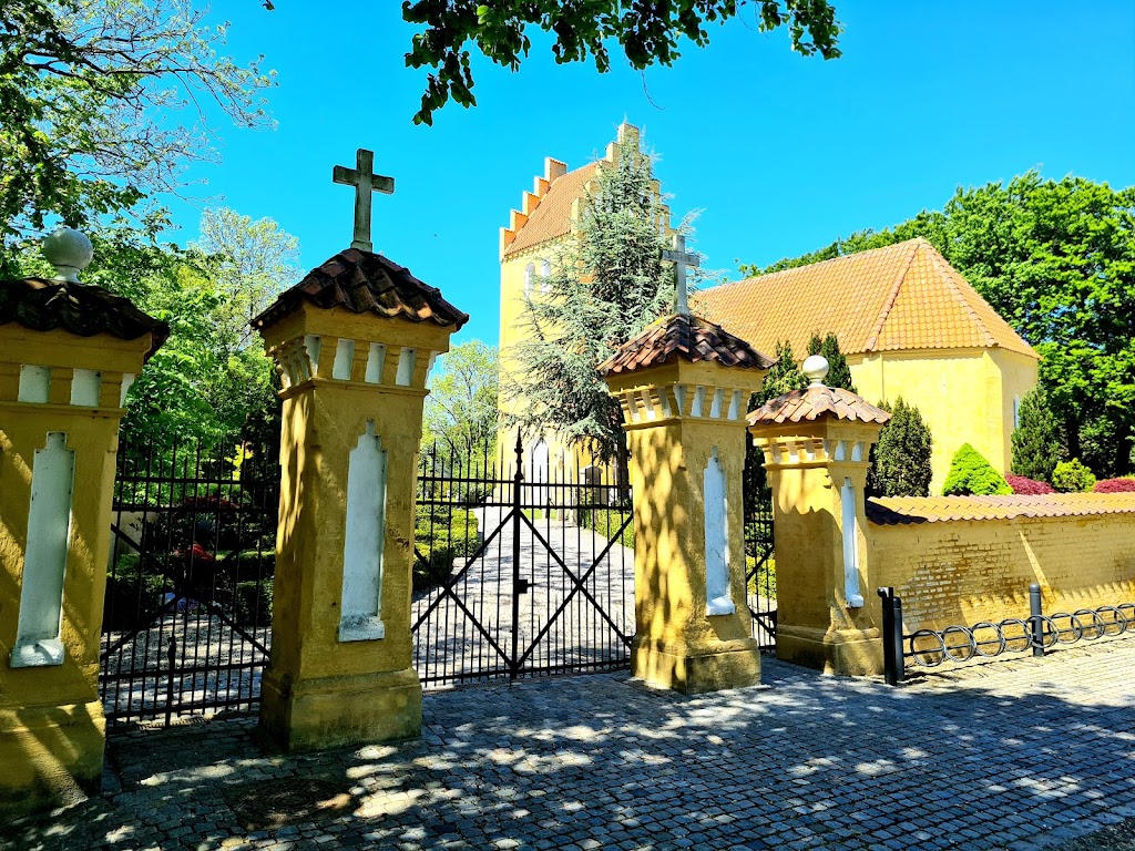 solrod-church-1.jpeg