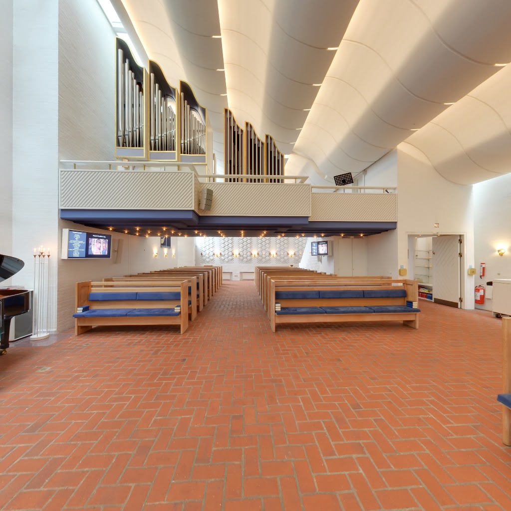 solrod-strand-church-14.jpeg