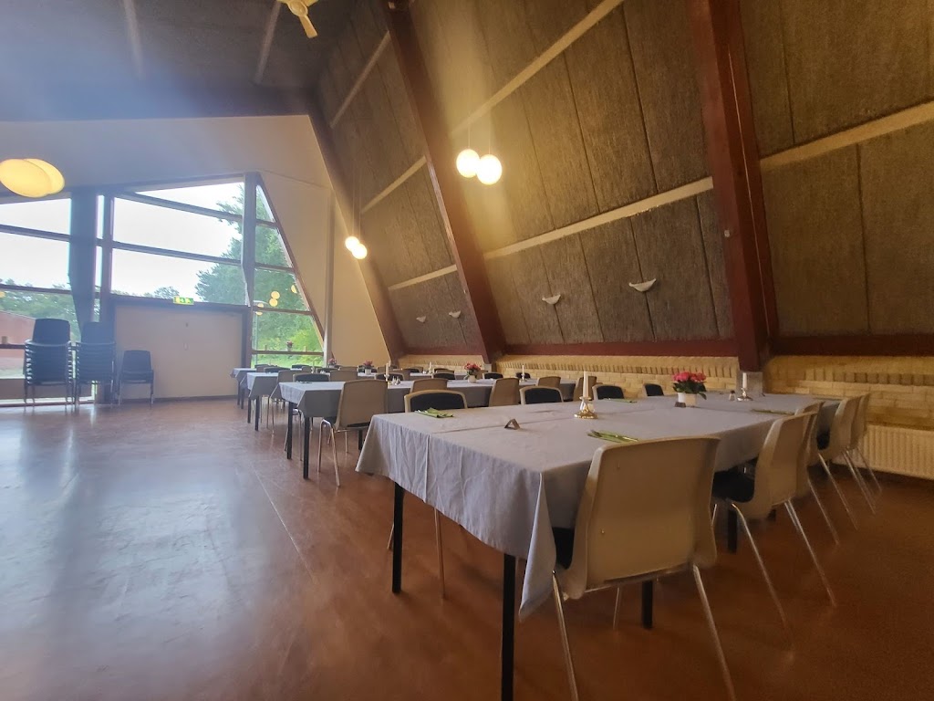sportscafeen-i-merlose-4.jpeg