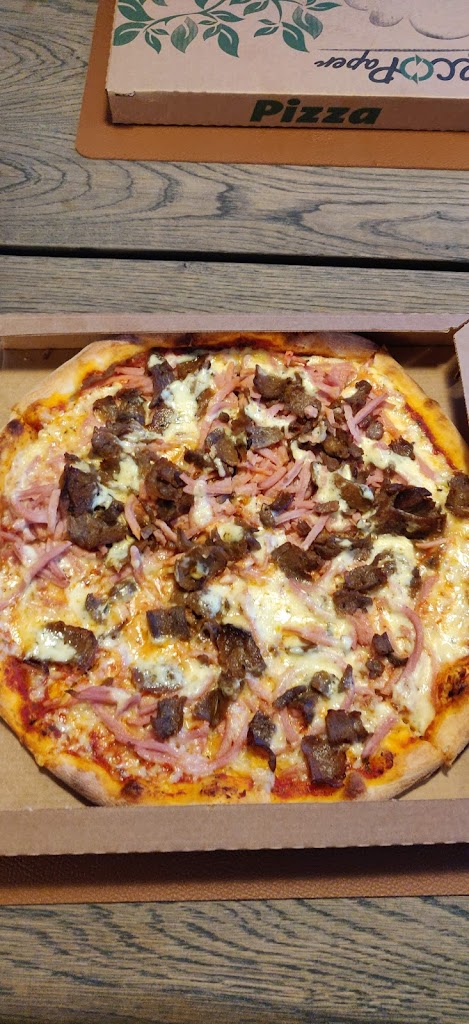 kingo-grill-pizza-4.jpeg
