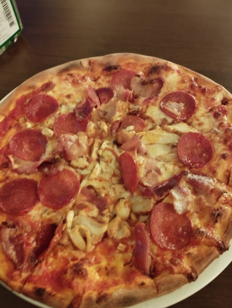 tollose-pizza-house-2.jpeg