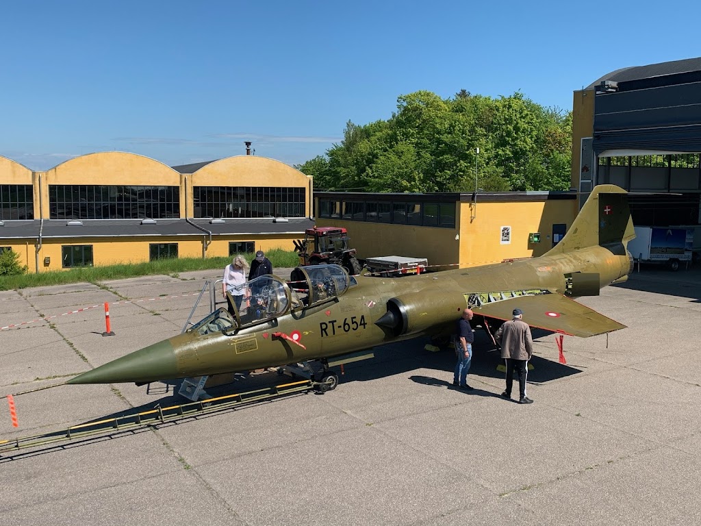 vaerlose-flyhistoriske-hangar-0.jpeg
