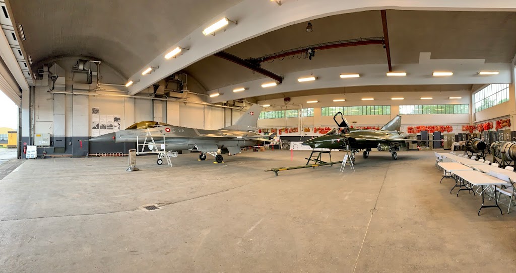 vaerlose-flyhistoriske-hangar-4.jpeg