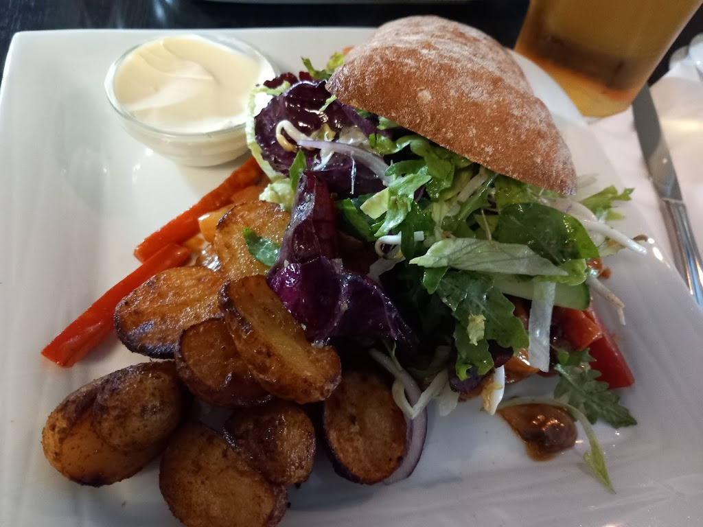 cafe-sommerfuglen-0.jpeg
