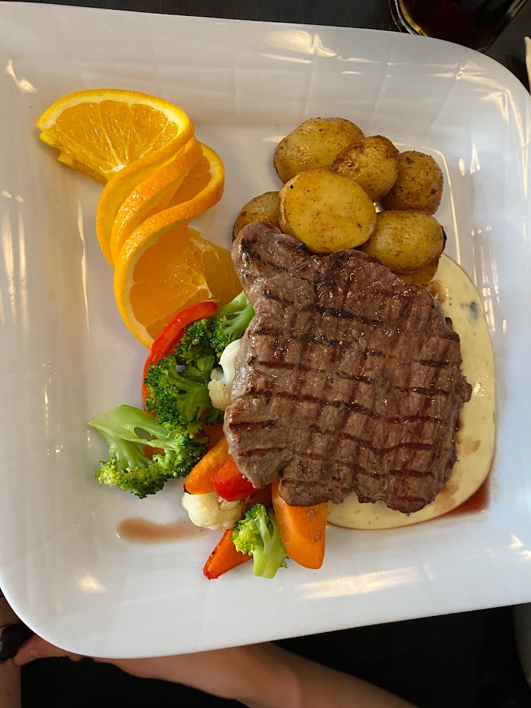 cafe-sommerfuglen-4.jpeg