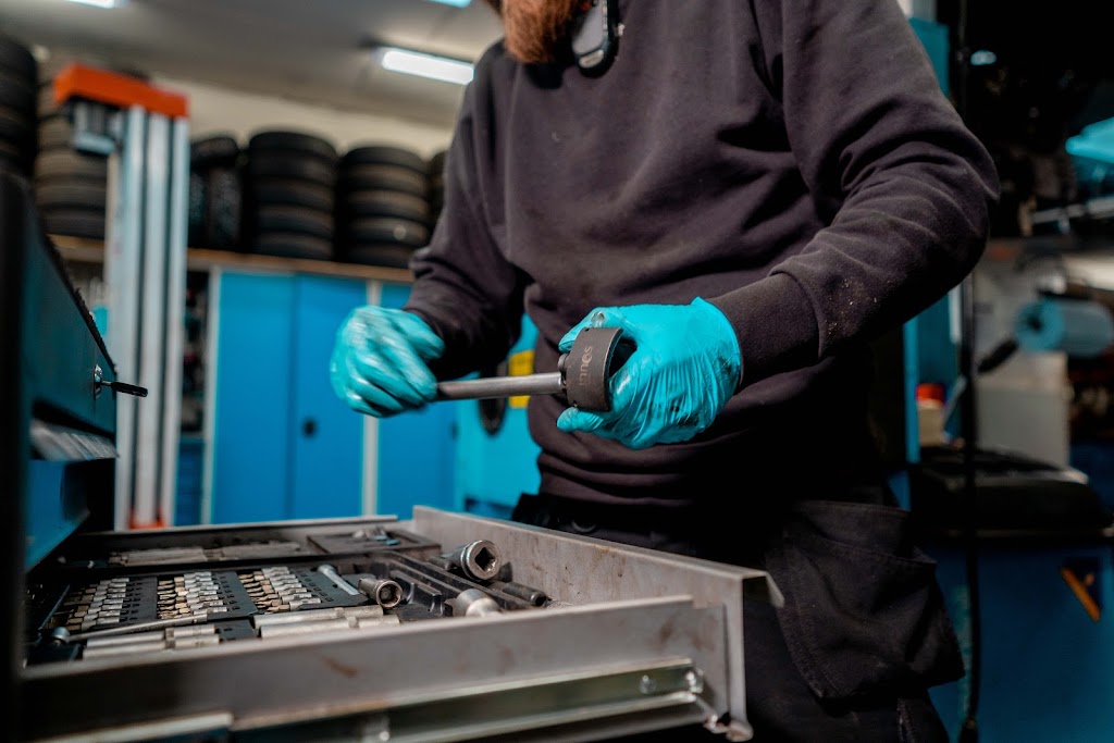 rm-car-workshop-16.jpeg