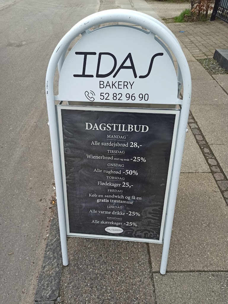 idas-bakery-11.jpeg