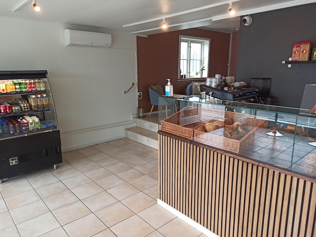 idas-bakery-18.jpeg