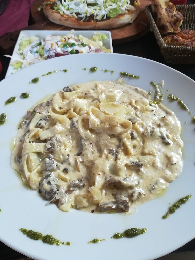 vekso-pizzeria-9.jpeg