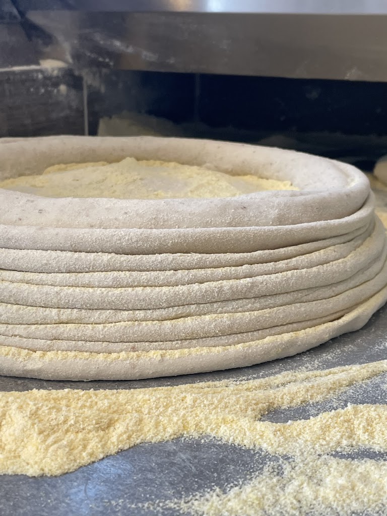 mama-rosa-pizzeria-6.jpeg