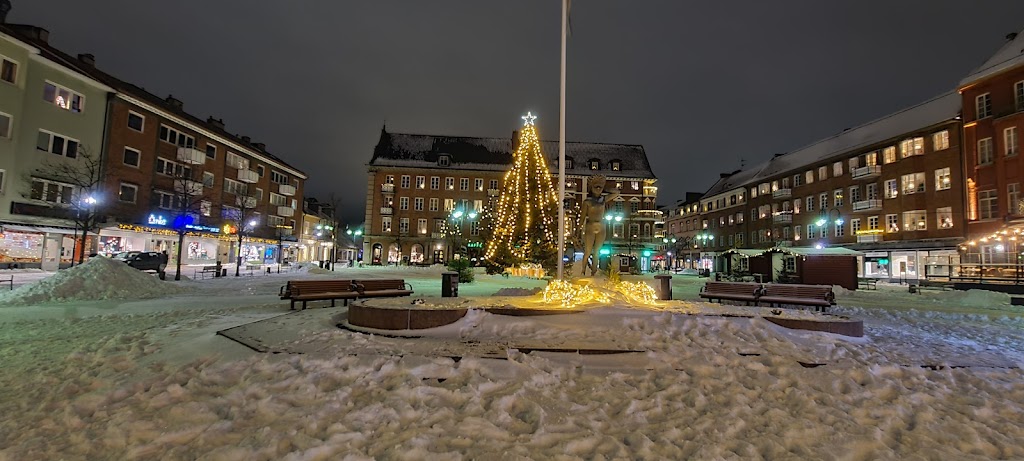 hassleholm-square-10.jpeg
