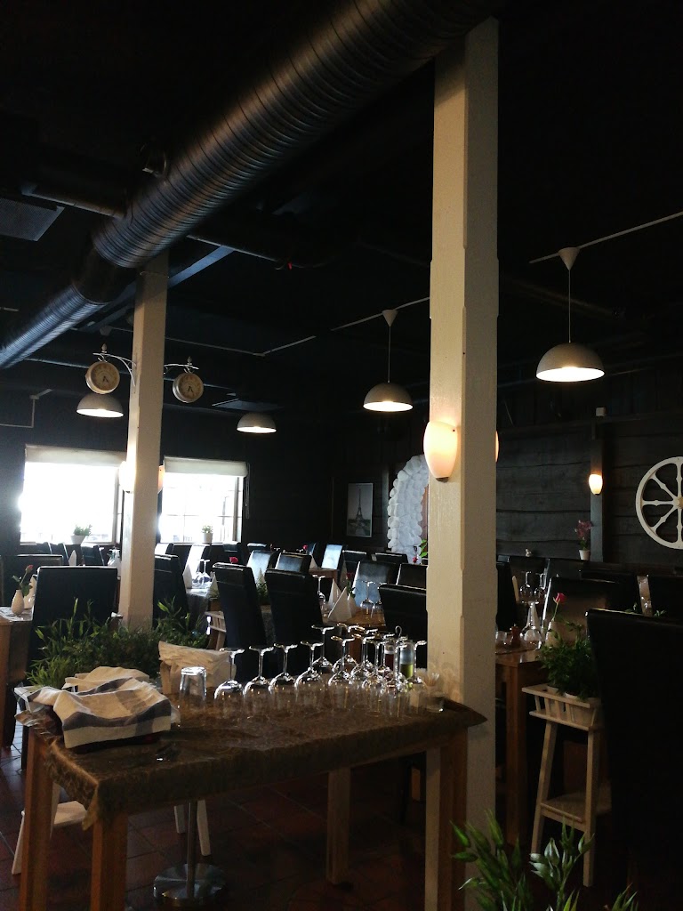 restaurang-aleksej-och-gatukoket-sandgrillen-3.jpeg
