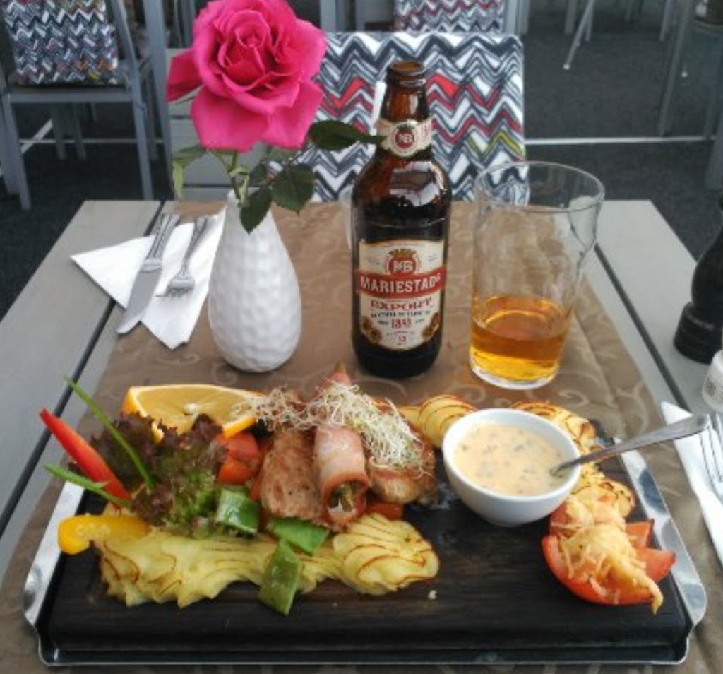 restaurang-aleksej-och-gatukoket-sandgrillen-5.jpeg