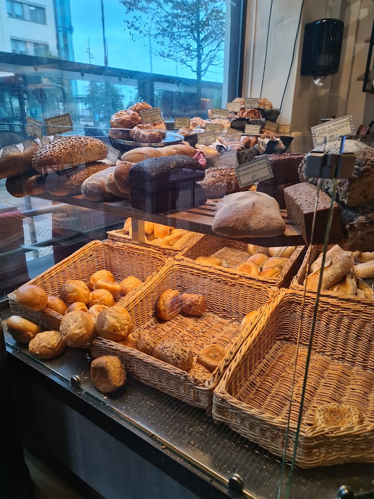 backhaus-bageri-cafe-4.jpeg