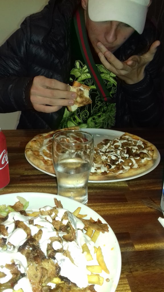 barslovs-pizzeria-6.jpeg