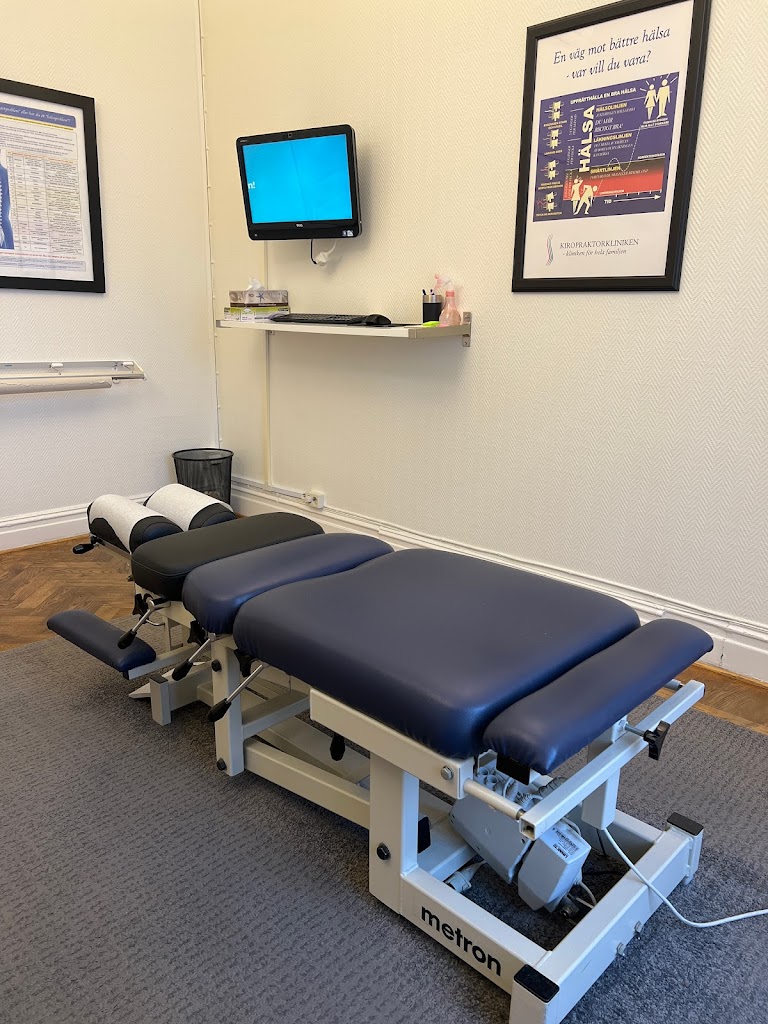 chiropractic-clinic-3.jpeg