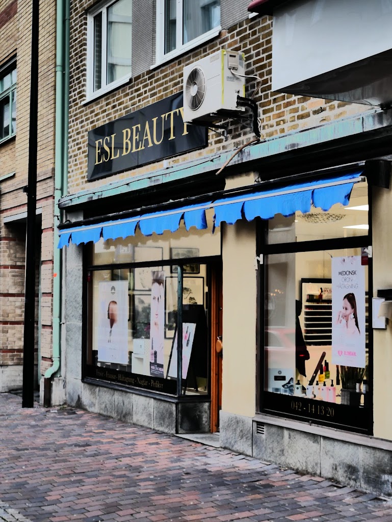 ellys-euro-nail-center-ab-3.jpeg